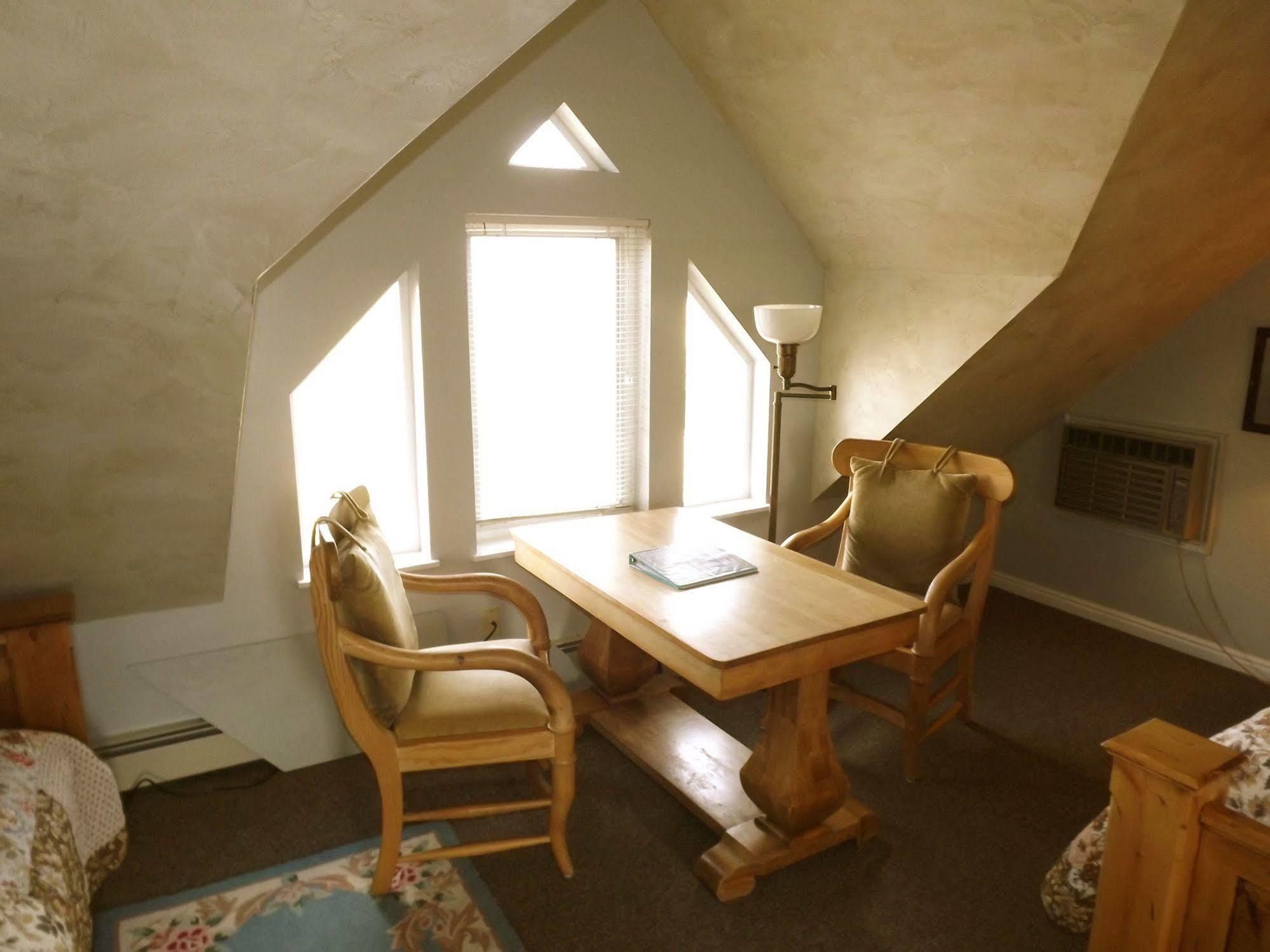 Skyridge Inn Торрі Екстер'єр фото